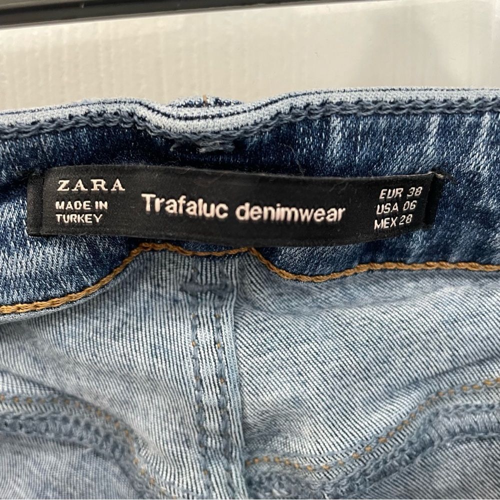 ZARA Trafaluc Denimwear Blue Jean Shorts Women’s Size 6 - Picture 6 of 8
